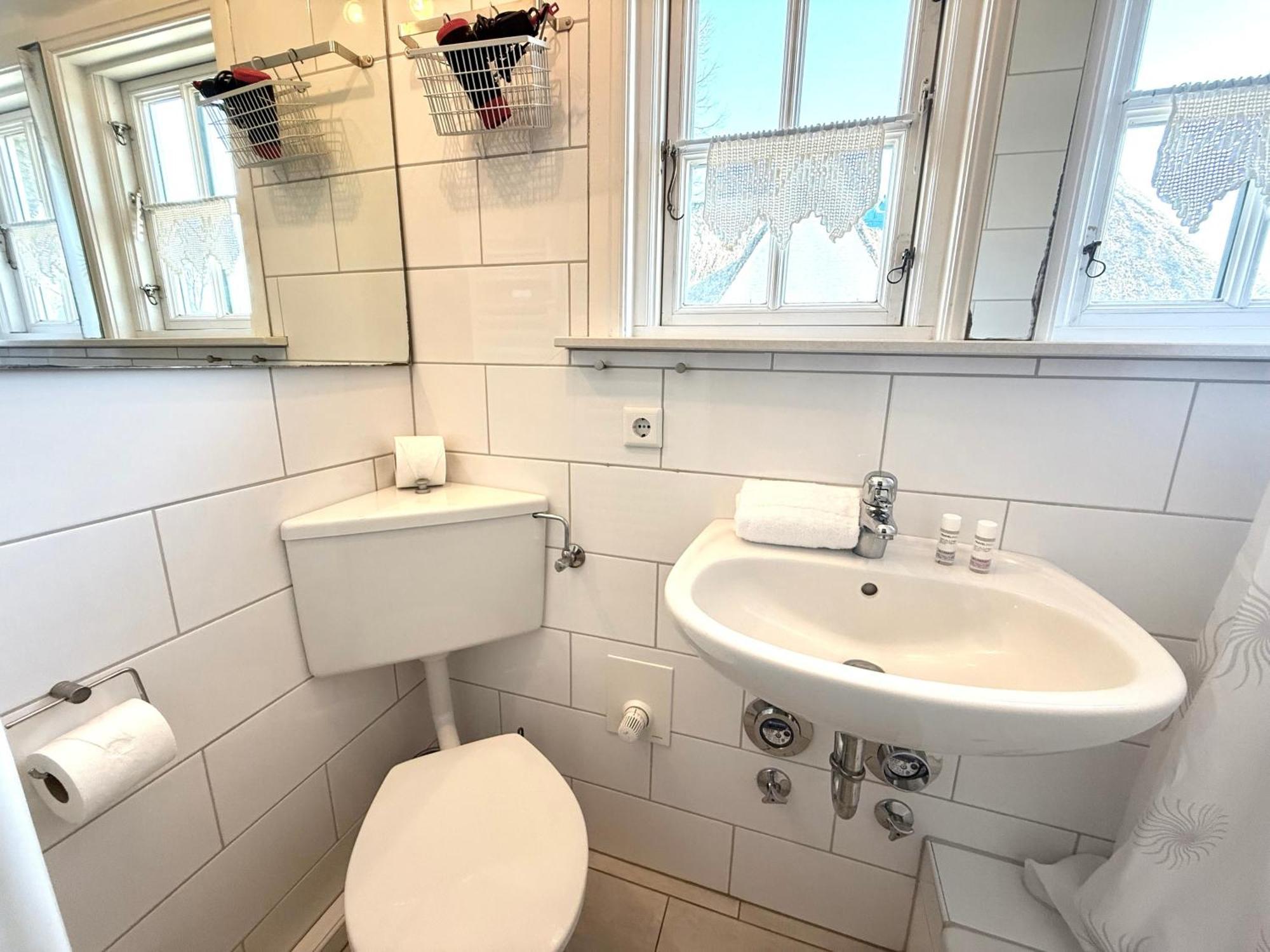 Ferienwohnung Reetstübchen Nieblum Exterior foto