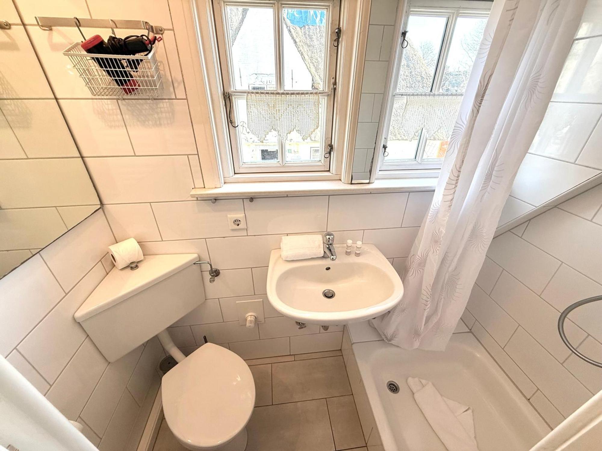 Ferienwohnung Reetstübchen Nieblum Exterior foto